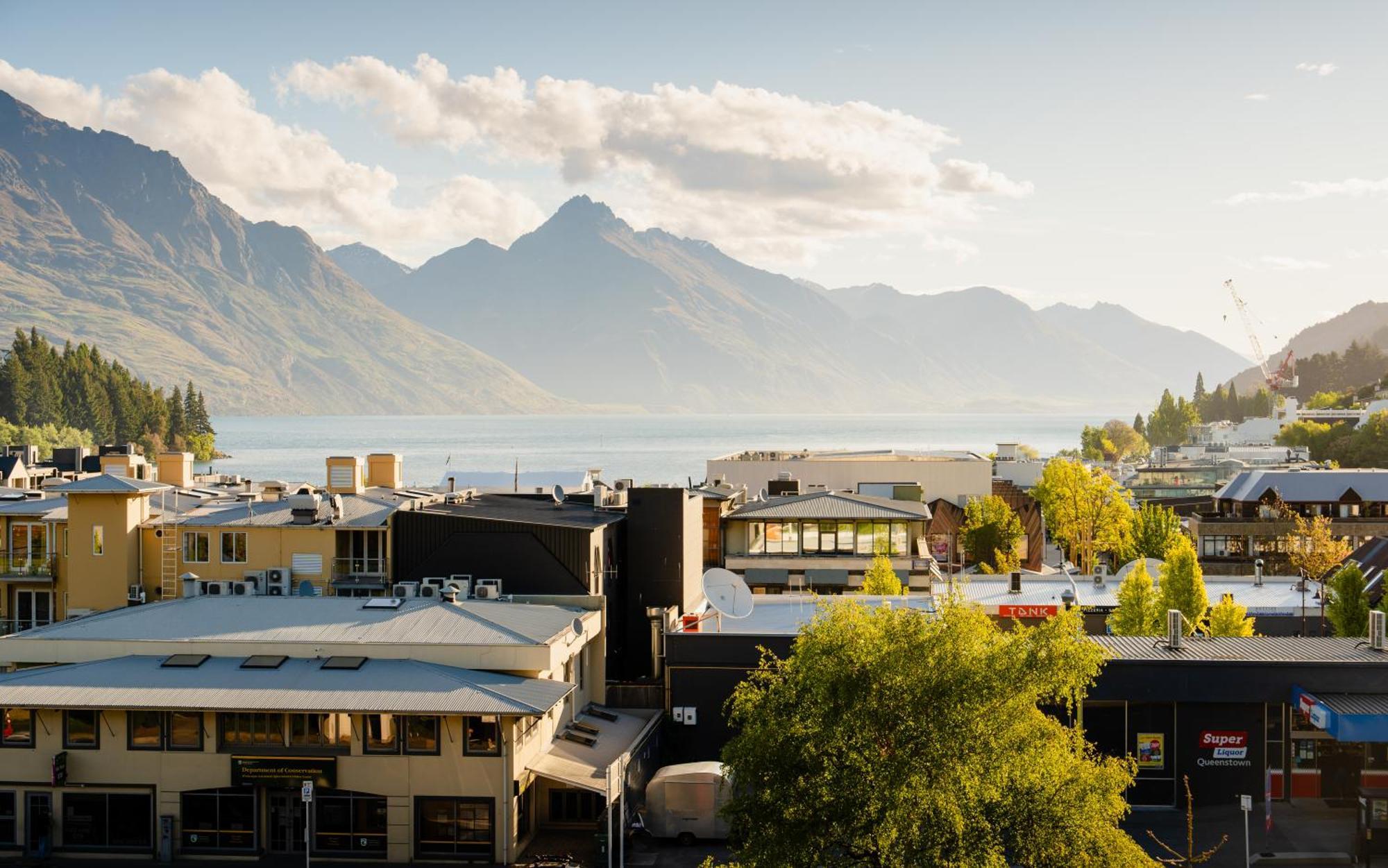 Mi-Pad Queenstown Luaran gambar